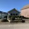 Sophie Beach Hut at The Bay, sleeps 4, 2 dogs welcome - Filey