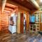 Snowline Cabin 10 - Log Cabining At Its Best, Free Wi-Fi!! - Glacier