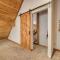 Cabin Fever at Tahoe Donner by Tahoe Getaways - 2 BR with Hot Tub & HOA - 特拉基