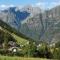 Chalet with balcony in the French Alps - Celliers Chalet with balcony in the French Alps - Celliers