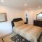 Beverly Hills, Ideal Location 3BD House with heated pool - 洛杉矶