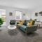 Cosy Modern Stay at St Mary's Nest Apartment By Your Lettings Short Lets & Serviced Accommodation Peterborough With Free WiFi and Parking - 亨廷登