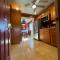 Private Bedroom in Shared Guesthouse Waikiki Beach Area 30 day minimum - Honolulu