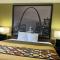 Super 8 by Wyndham Farmington