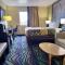 Super 8 by Wyndham Farmington