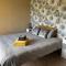 La Milardière Chambres dHôtes B&B