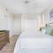 Beach Colony West 6D