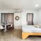 A & L Resort - Sea & Mountain View - Looc