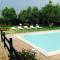 Casale DI Tormaggiore Villa And Country Suites