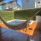 Casa em Condomínio com Piscina Privativa