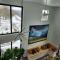 the Sugar Cube, a stunning, spacious, and modern villa with an orchard maze - 伊萨卡