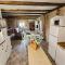 2 Bedroom Cozy Home In Lovran