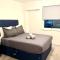 2BR Duplex in Salford MCR Sleeps4 See Apt video in Photos - Manchester