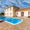Villa Jakov