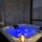 Modern Oasis with Spa, close to shopping centres! - 汉密尔顿