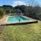 Mas Uzes zwembad en grote tuin - Tresques