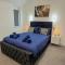 Cozy 3-Bed Caldecott Stays - Manchester