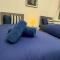 Cozy 3-Bed Caldecott Stays - Manchester