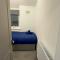 Cozy 3-Bed Caldecott Stays - Manchester