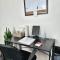 Modern Chic CoCo Chanel Inspired * Biz Friendly * Close To All - 希克斯维尔