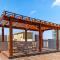 Location is everything! - Luxurious - Free parking - on the Strip!
