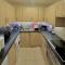Nice flat with privet entrance - The Hyde