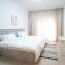 Luxury 2 bedroom villa pool beach gym access