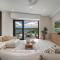 Luxury Riverside Escape