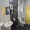 Putera Indah Homestay Batu Pahat 13 pax by Ngio - Batu Pahat