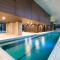 L3006 Penthouse with Balcony Gym Pool Sauna and garden