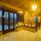 Alaya Stays Pine Shadow Flamingo Suite with Views & Restaurant - Simla
