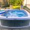 Acorns with own hot tub, romantic escape, close to Lyme Regis - Uplyme