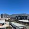 Modern Apartment in The Docklands, de Waterkant, Cape Town stunning views, gorgeous pool deck