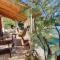 Sea side house for two in a wilderness - Vis