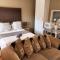 Big "5" Guesthouse