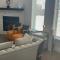 Spacious 4BR w Fireplace - Sleeps 8 - Bbq - Lake - Sunnyvale