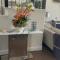 Spacious 4BR w Fireplace - Sleeps 8 - Bbq - Lake - Sunnyvale
