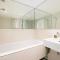 Modern 2-Bed Apartment with Balcony in Stratford - 伦敦