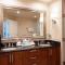High Floor Strip View Suite& No Resort Fee& Free Valet - Лас-Вегас