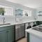 Hosta Cottage - Beautiful, Waterfront, Luxury - New Church