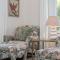 Private Hot Tub & Dundee Charm Close to Attractions - أوماها