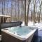 Charming Lakeside Retreat for 10 - Tobyhanna Charming Lakeside Retreat for 10 - Tobyhanna
