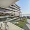 VayK - Luxurious 1bd Apartment with Beach access on Palm Jumeirah - Dubaj
