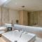 Oceanview Private Condo at 1 Hotel & Homes -1144