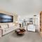 Oceanview Private Condo at 1 Hotel & Homes -1408