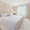 Oceanview Private Condo at 1 Hotel & Homes -1408