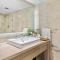 Luxurious Private Condo at 1 Hotel & Homes -945