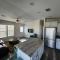 Sunny Gulf Coast Getaway-Near Beach-Shared Pool! - 迈尔斯堡海滩
