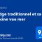 Lodge traditionnel et sa piscine vue mer