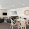 A Strand of Paradise, Oceanside Views & Pool - Mount Maunganui